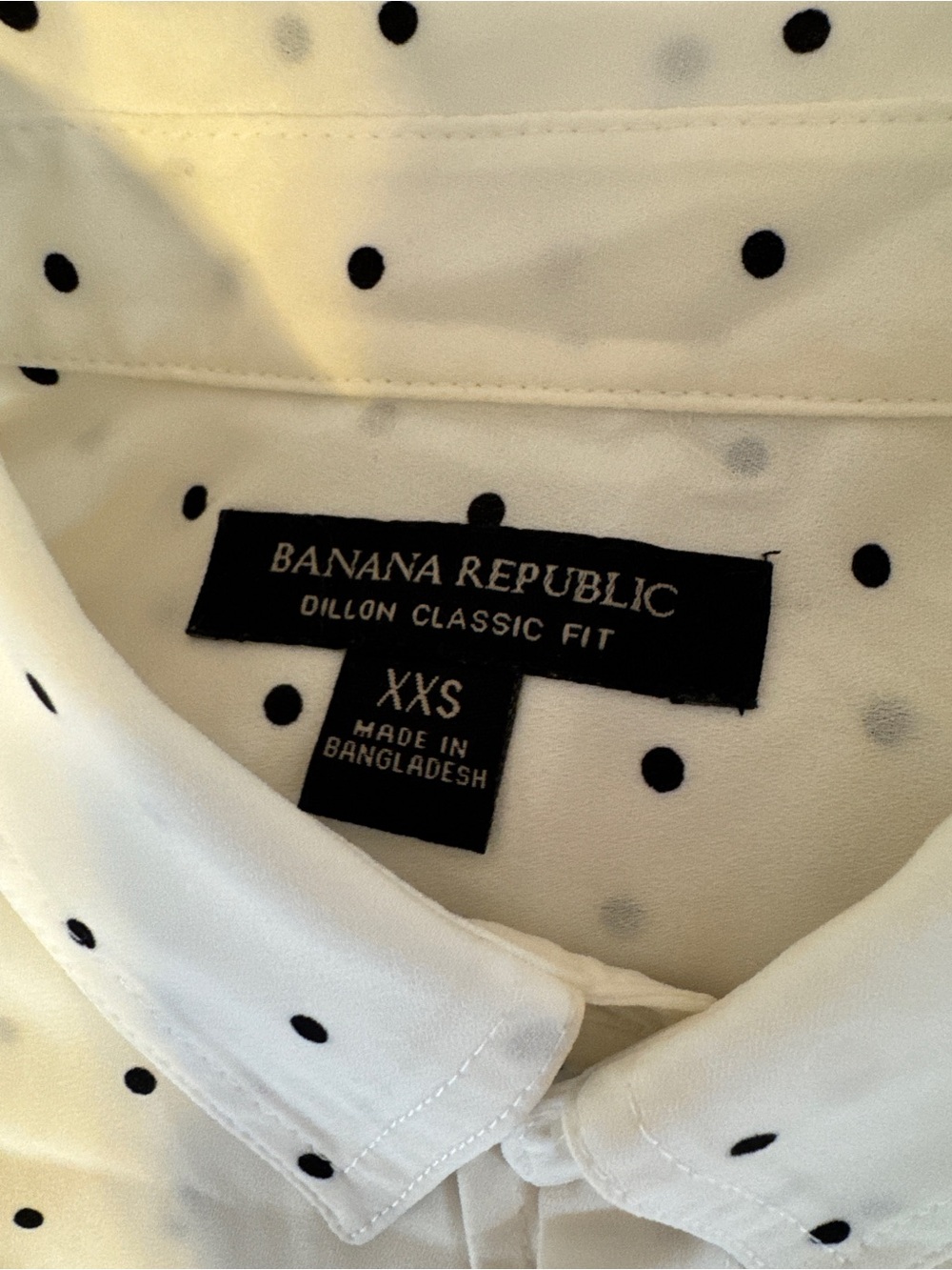Banana Republic Semi-Sheer White Polka Dot Button Up Top, XXS - Picture 3 of 10
